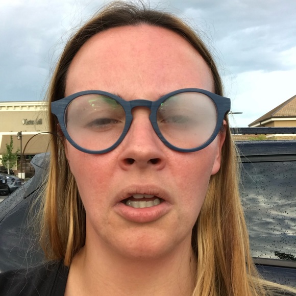 Meet your Posher, Jana - Picture 1 of 1